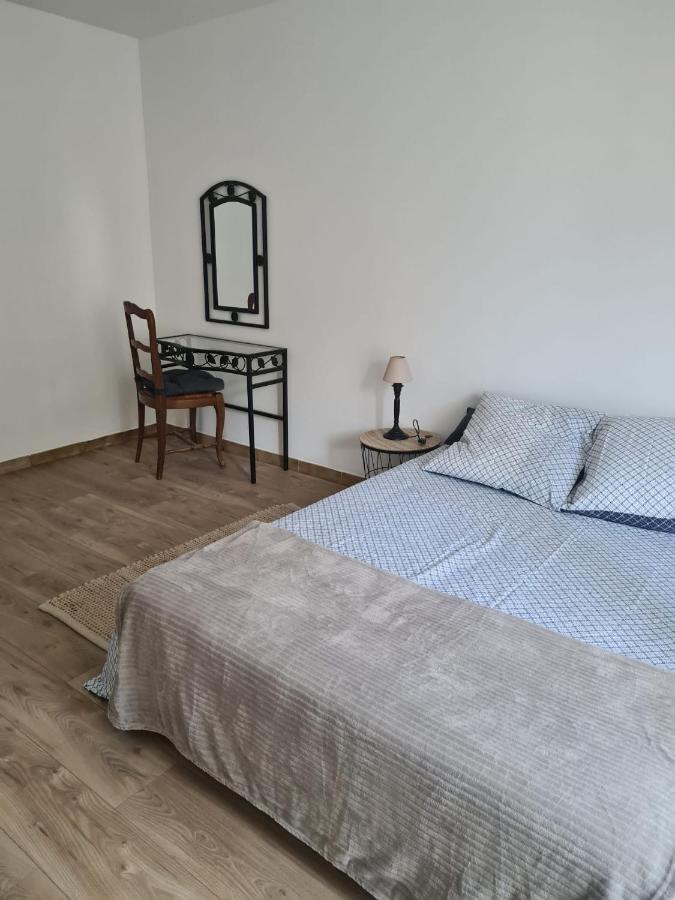 Magnifique Appartement Avec Terrasse Besseges Екстериор снимка