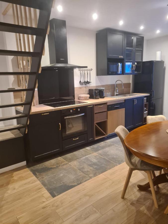 Magnifique Appartement Avec Terrasse Besseges Екстериор снимка